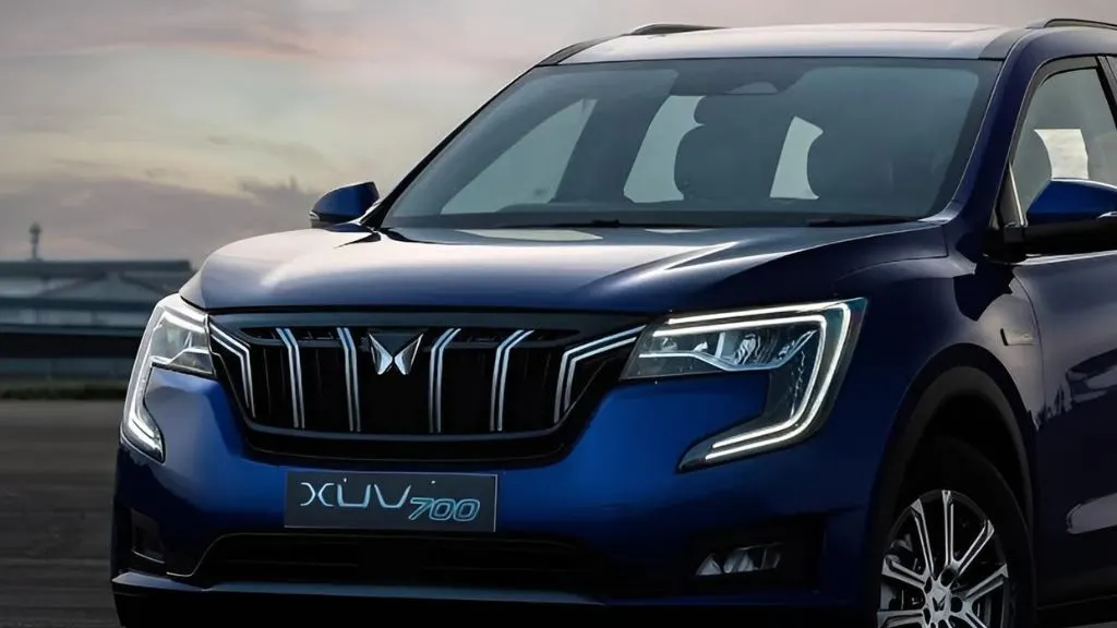 Fortuner को टक्कर देने महिन्द्रा ने Launch की कम कीमत वाली Mahindra XUV700 कार, जाने कीमत